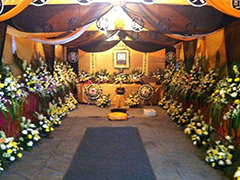 传统葬俗中的家庭灵堂布置