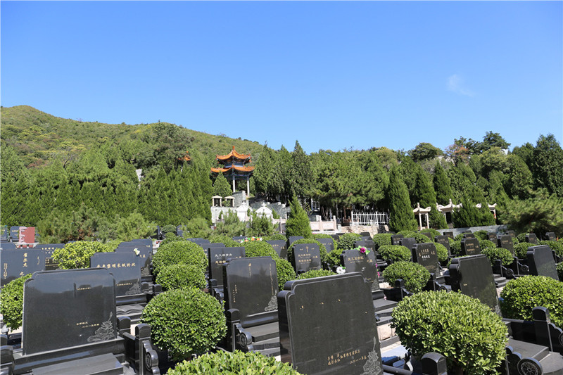 北京温泉墓园如何,是在海淀区吗