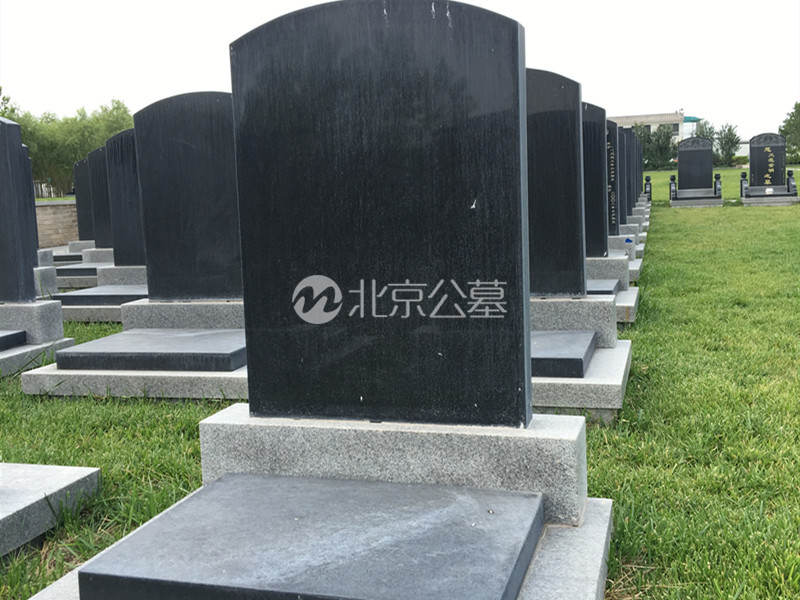 标准墓区传统碑立碑B侧面