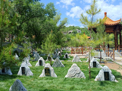 长城华人怀思堂：集树葬、骨灰寄存于一体的陵园