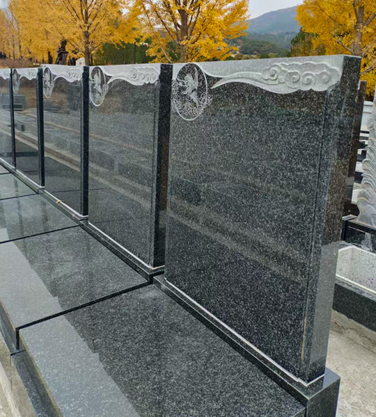 永珩苑二区立碑三