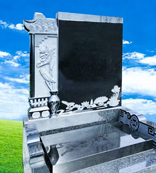 颐荷园D二区带围栏立碑