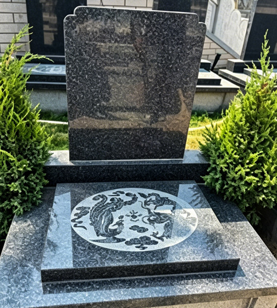 福满苑A区双穴立碑