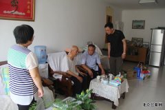 顺义区殡仪馆党支部八一建军节党员回社区慰问优抚对象