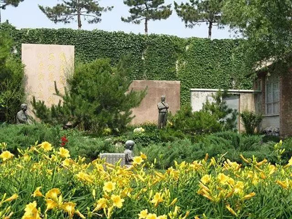 三河灵山宝塔陵园