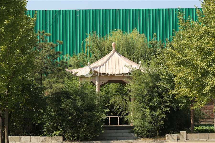 陵园亭子