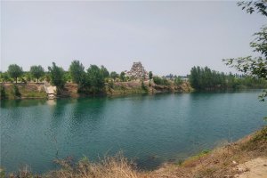 河流