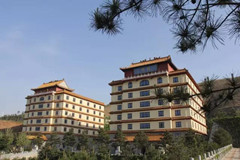 灵山宝塔陵园塔葬,藏族人敬畏生命的过程