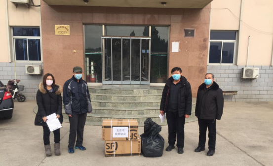 北京市殡葬协会到密云区殡仪馆赠送防疫物资