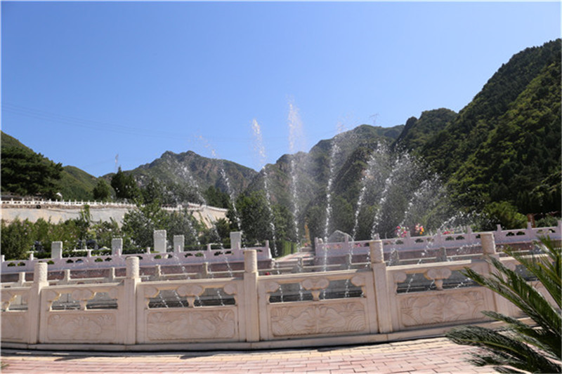 盘龙台公墓水系