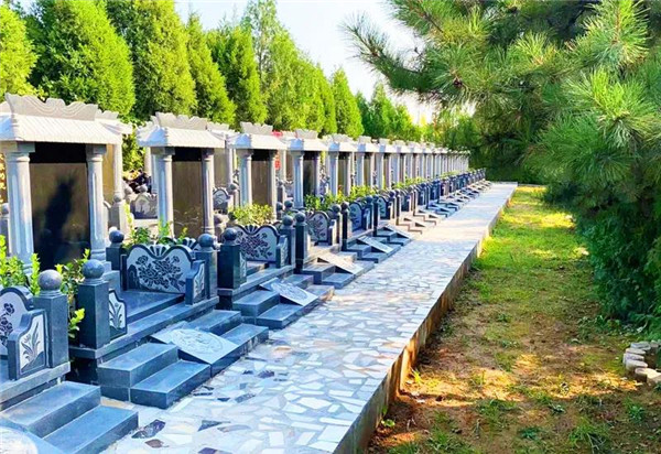北京周边墓地皇家龙山陵园京西唯一的大产权墓地-北京公墓网