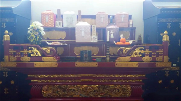 北海道某寺院室内骨灰堂