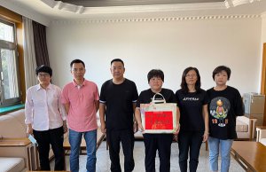 浓浓情谊显真情,潮白陵园欢送退休职工