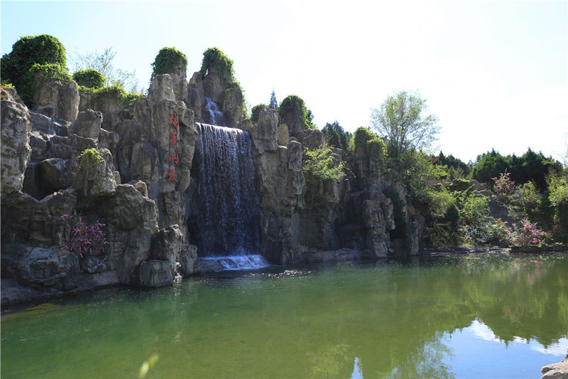 陵园一角景观