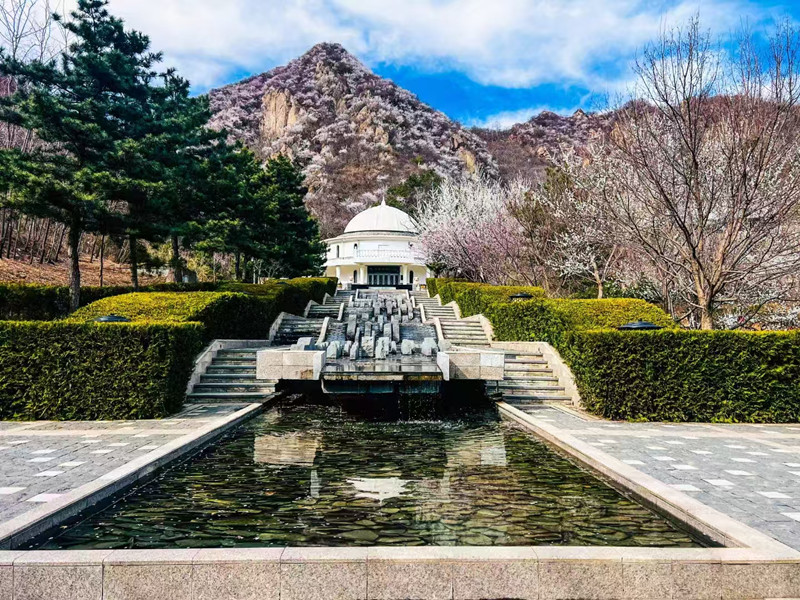 九公山陵园一角