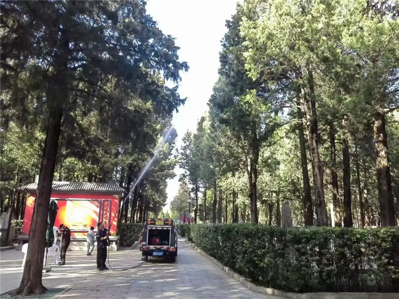 喷水降尘