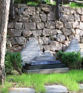 福泽园艺术墓碑3