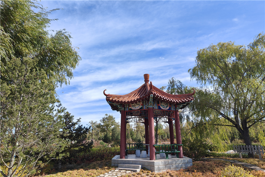 陵园亭子