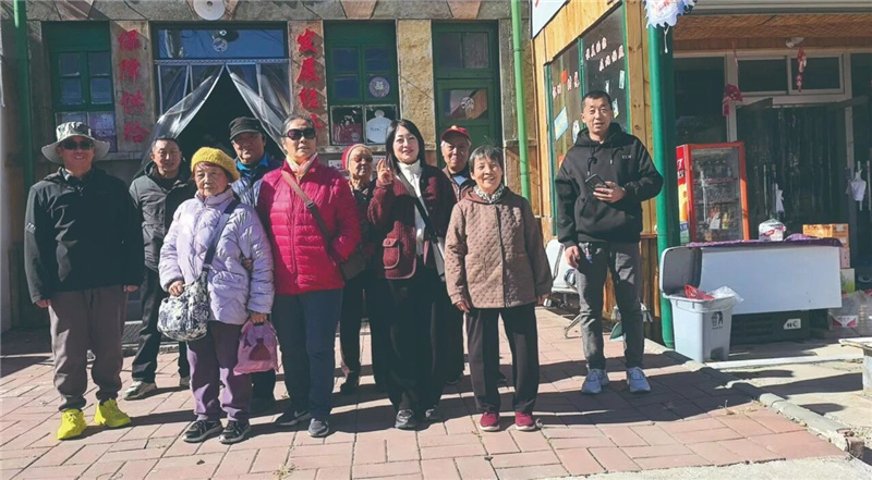 参观浩然文化村人民公社(幸福感满满)