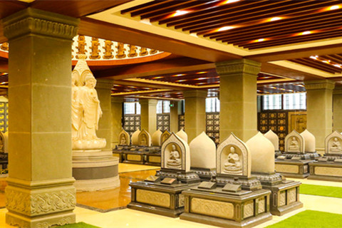 北京周边骨灰寄存:天津玉佛寺寝宫存放骨灰价格便宜、设施好