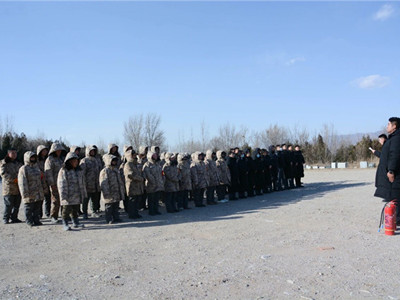 官厅中华永久陵园组织全体员工开展了一次实战化的消防演练