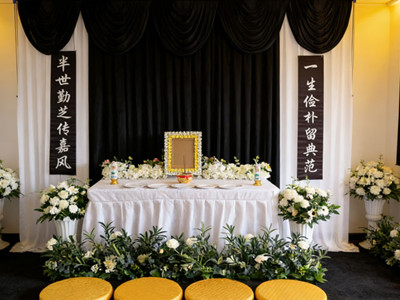 天顺祥全程办理：北京接灰服务及各殡仪馆花圈订购