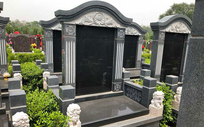 墓碑上的菊花 墓碑上的菊花