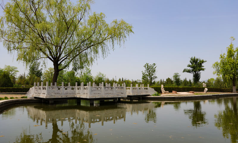 中华永久陵园环境实拍图 中华永久陵园环境实拍图