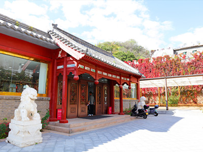 北京八达岭长城脚下骨灰寄存,长城华人怀思堂骨灰寄存一年多少钱？