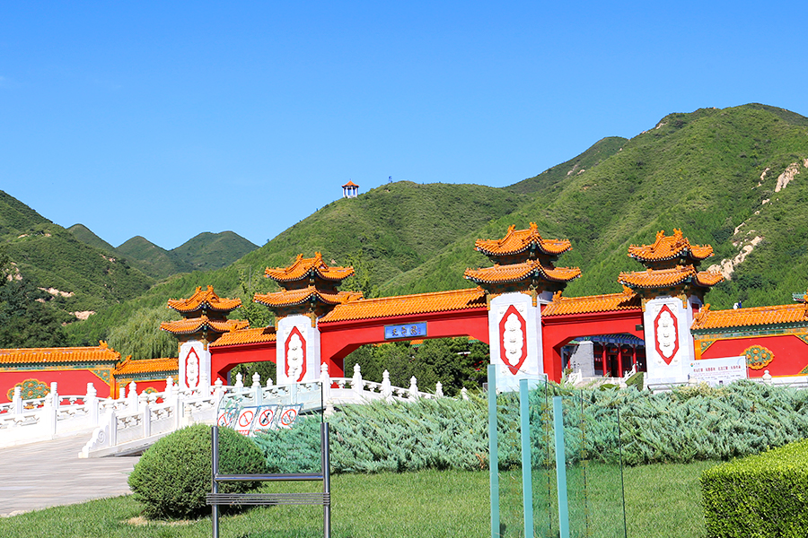 天寿陵园门口