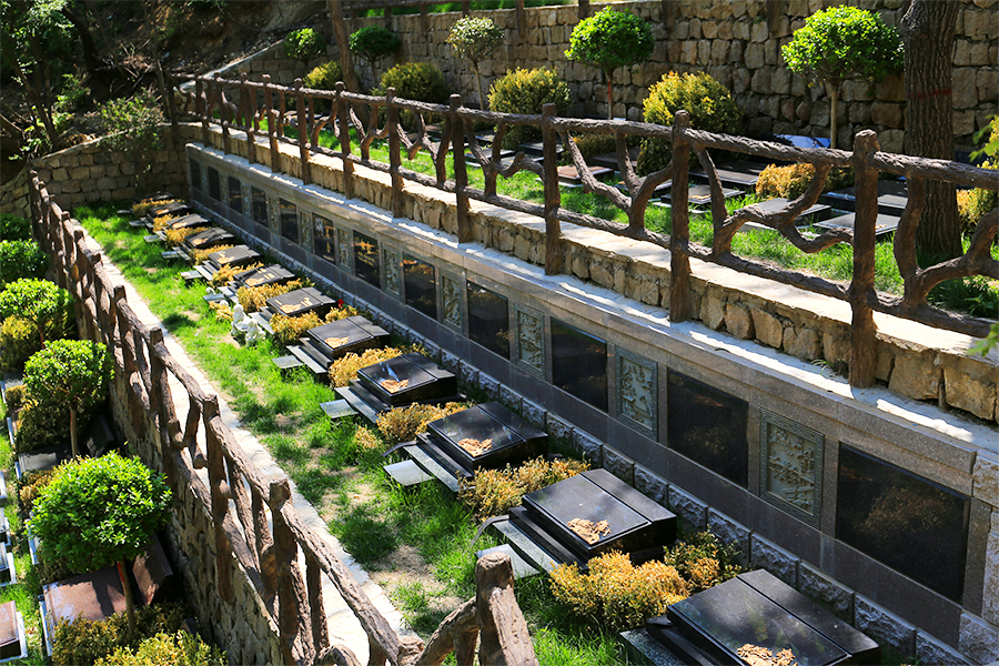 九公山墓区