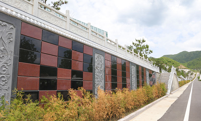 懋龙溪生态陵园万福园双穴壁葬