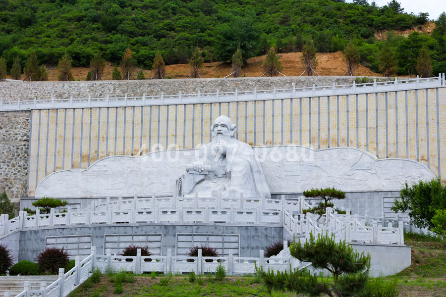 老子坐像