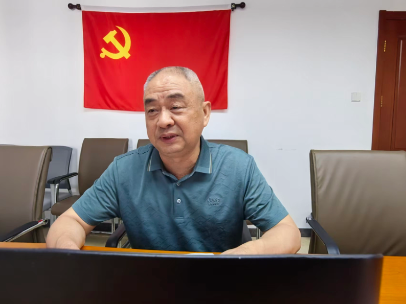 支部书记李全喜书记主持 支部书记李全喜书记主持